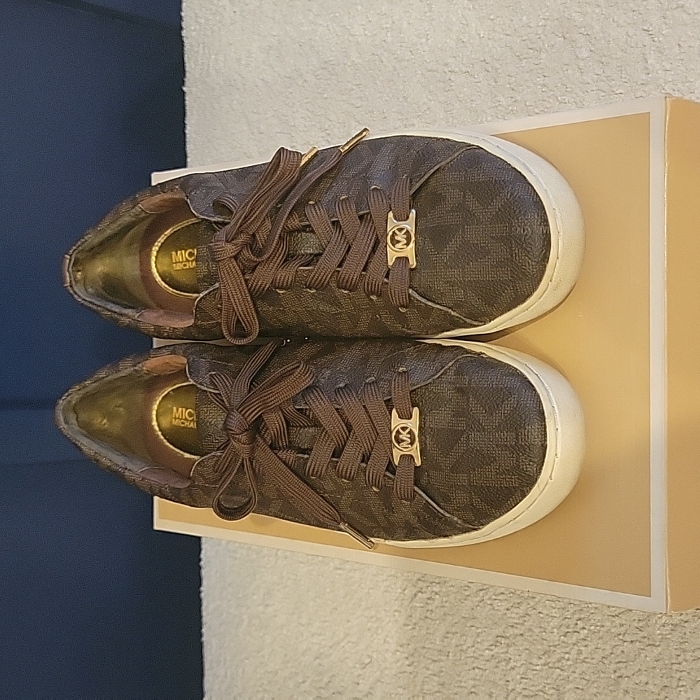MICHEAL KORS Keaton Lace Up MK Signature Sneakers Brown 8.5